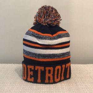 Detroit Beanie with Pom Hat